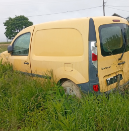 Pièce de Kangoo à vendre