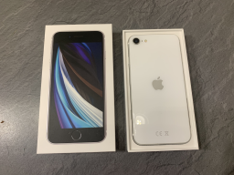 iPhone SE blanc en bon état