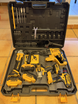Kit DEWALT 36V complet avec perforateur, visseuse, meuleuse et 3 batteries